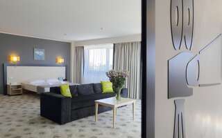 Отель ibis Styles Klaipeda Aurora Клайпеда Апартаменты с видом на море-2